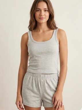NWOT Wild Indigo stretch light gray tank and lounge shorts set size small